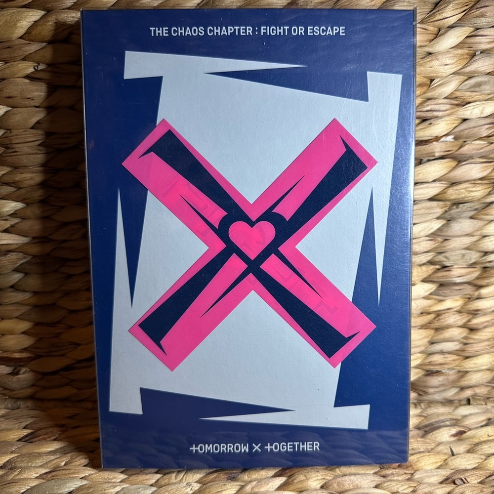 TxT The Chaos Chapter: Fight or Escape - Fight Version